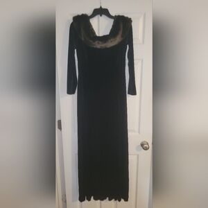 Cachet Elegant Black Velvet Long Sleeve Dress w/ Faux Fur Collar